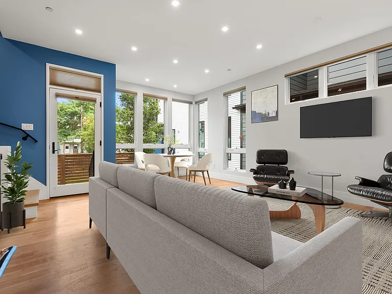 227 Prospect St #1 — Photo 3
