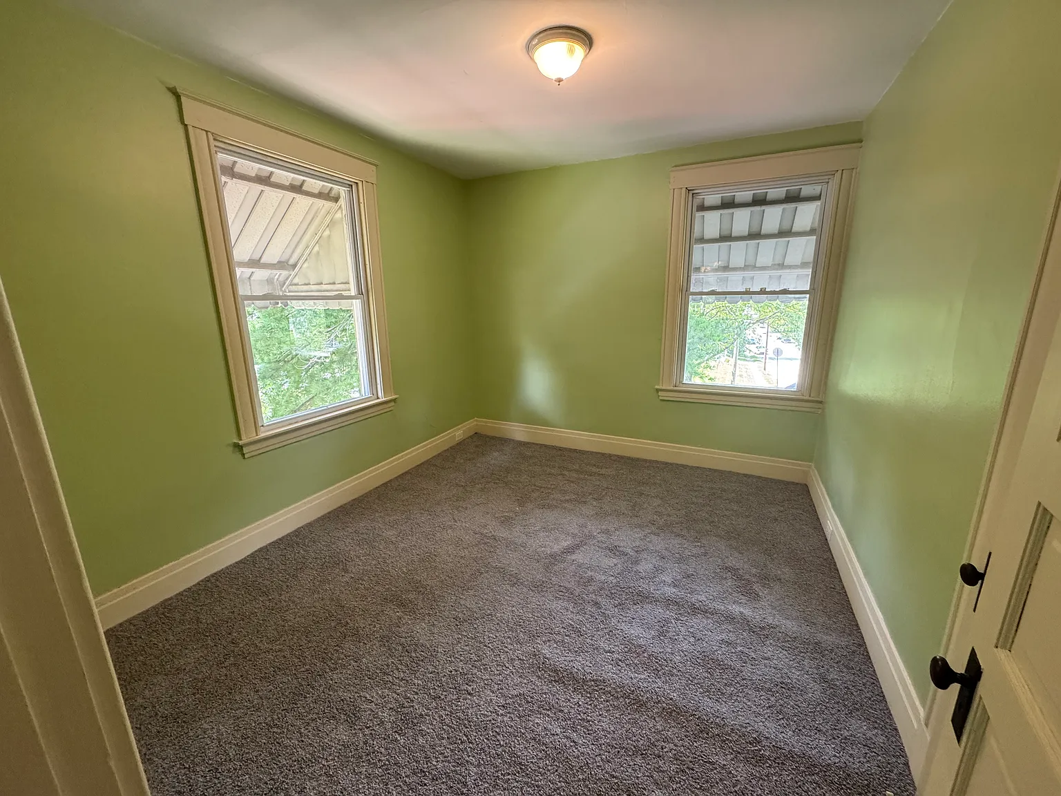3 bed, 1200 sqft, $1,650 — Photo 3