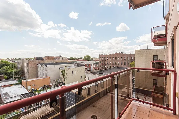 Rented by MNS | media 15