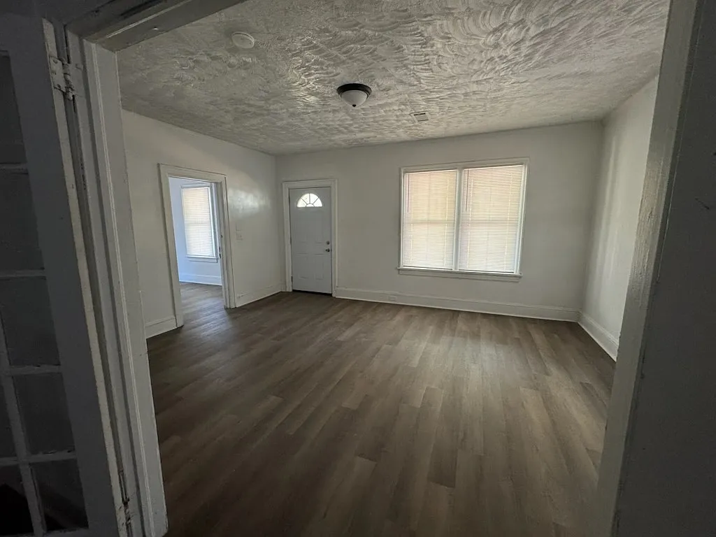 1124 West Lincoln Avenue - 1 — Photo 3
