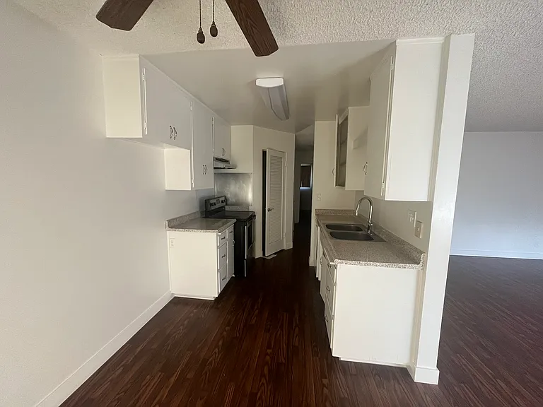 5932 Grand Ave #5 — Photo 3