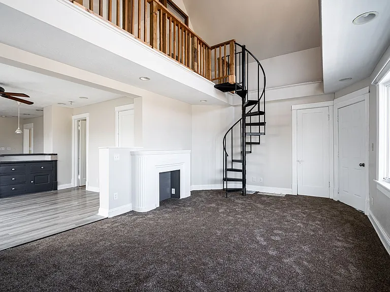3315 N Holton St — Photo 2