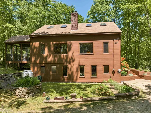 111 Burnt Hill Road, Chichester, NH 03258