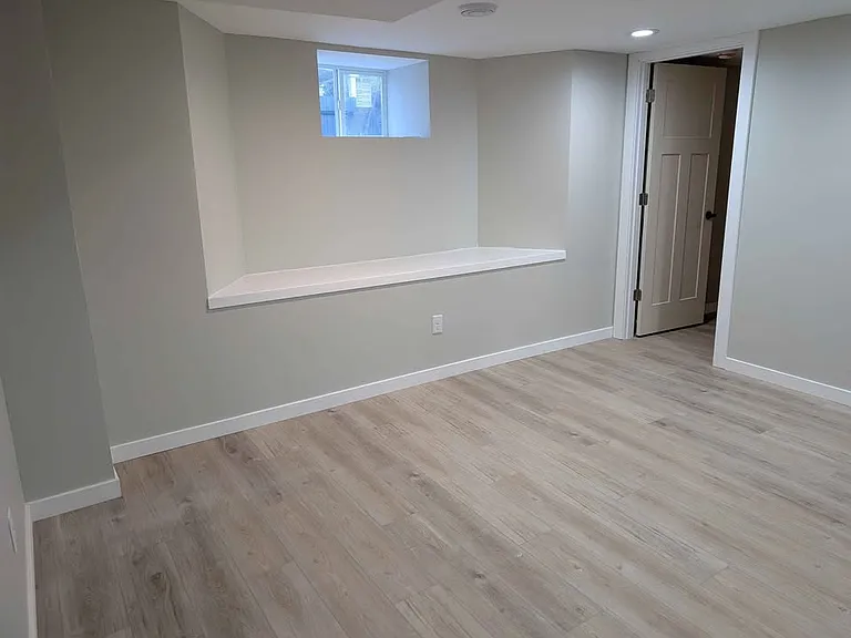 2535 University Ave NE #LL — Photo 10