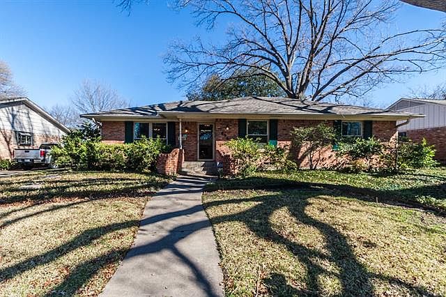 1st image of 632 Stardust Ln