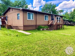 28 W Shore Dr, Babb, MT 59411