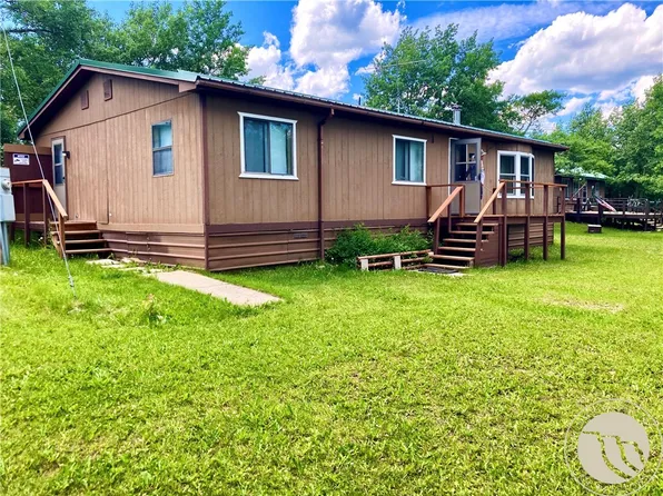 28 W Shore Dr, Babb, MT 59411