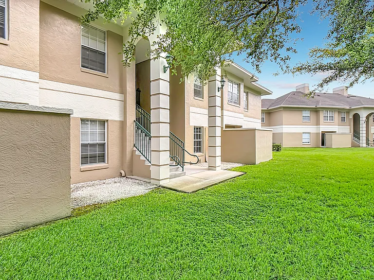 1105 Eagle Pond Dr — Photo 32