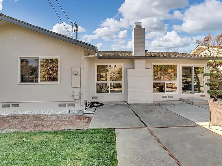 661 W Remington Dr — Photo 23