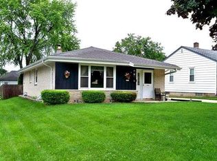 1202 S 122nd St, West Allis, WI 53214