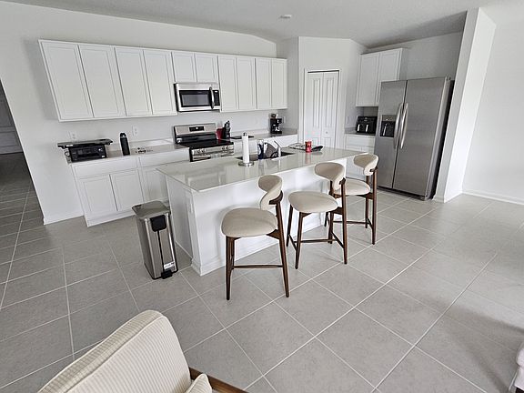 2nd image of 2414 McKinley Dr
