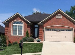 722 Mure De Ronce Dr, New Albany, IN 47150