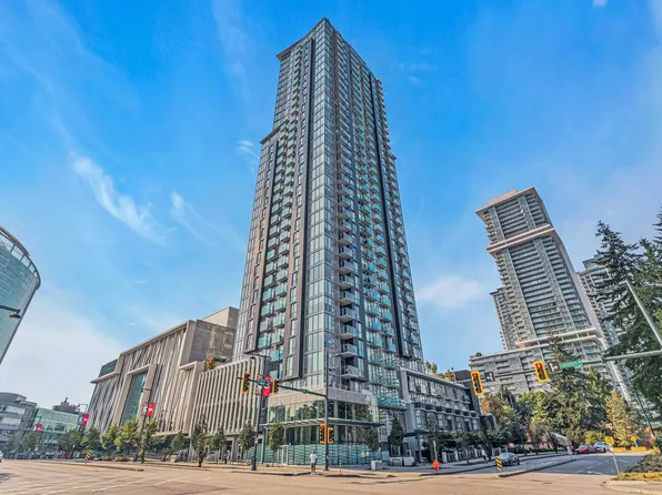 13438 Central Ave #1208, Surrey, BC V3T 0N2