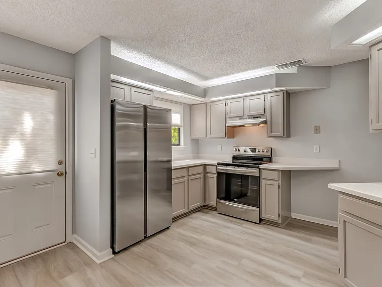 2406 Pirates Bay Dr — Photo 16