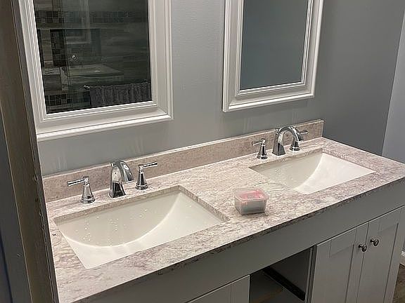 5th image of 2473 N Terry Rd