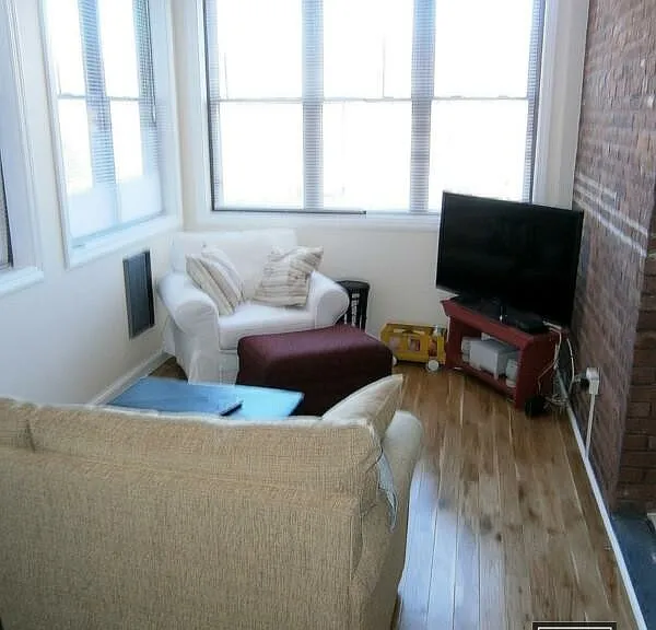 191 Winthrop Rd #4 — Photo 10