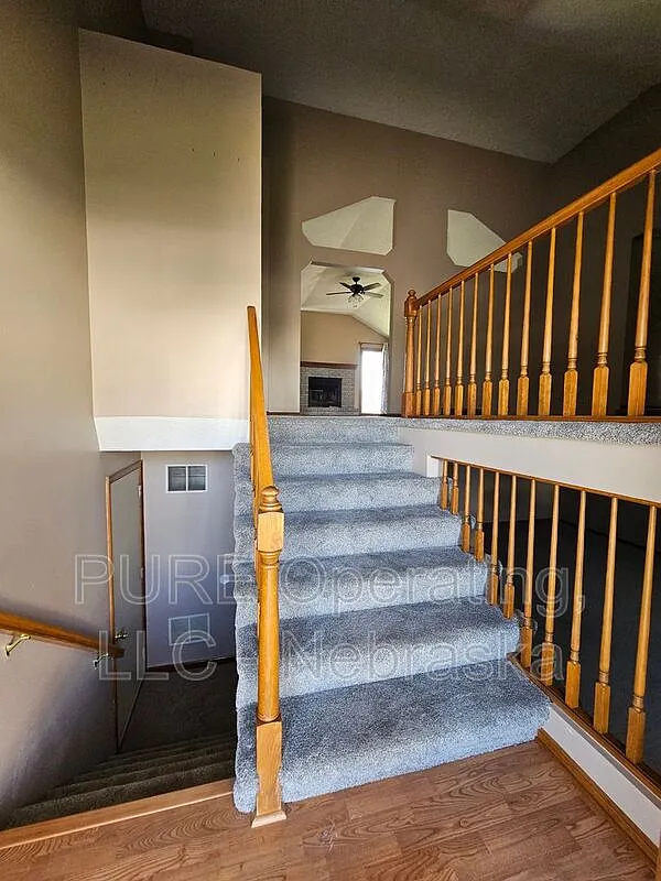 3 bed, 3.0 bath, 1879 sqft, $2,175 — Photo 4
