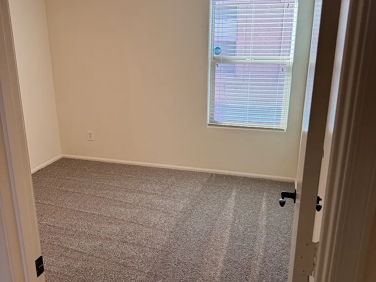 4904 S Rovey Pkwy — Photo 7