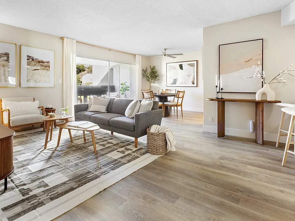 The Villas at Woodland Hills