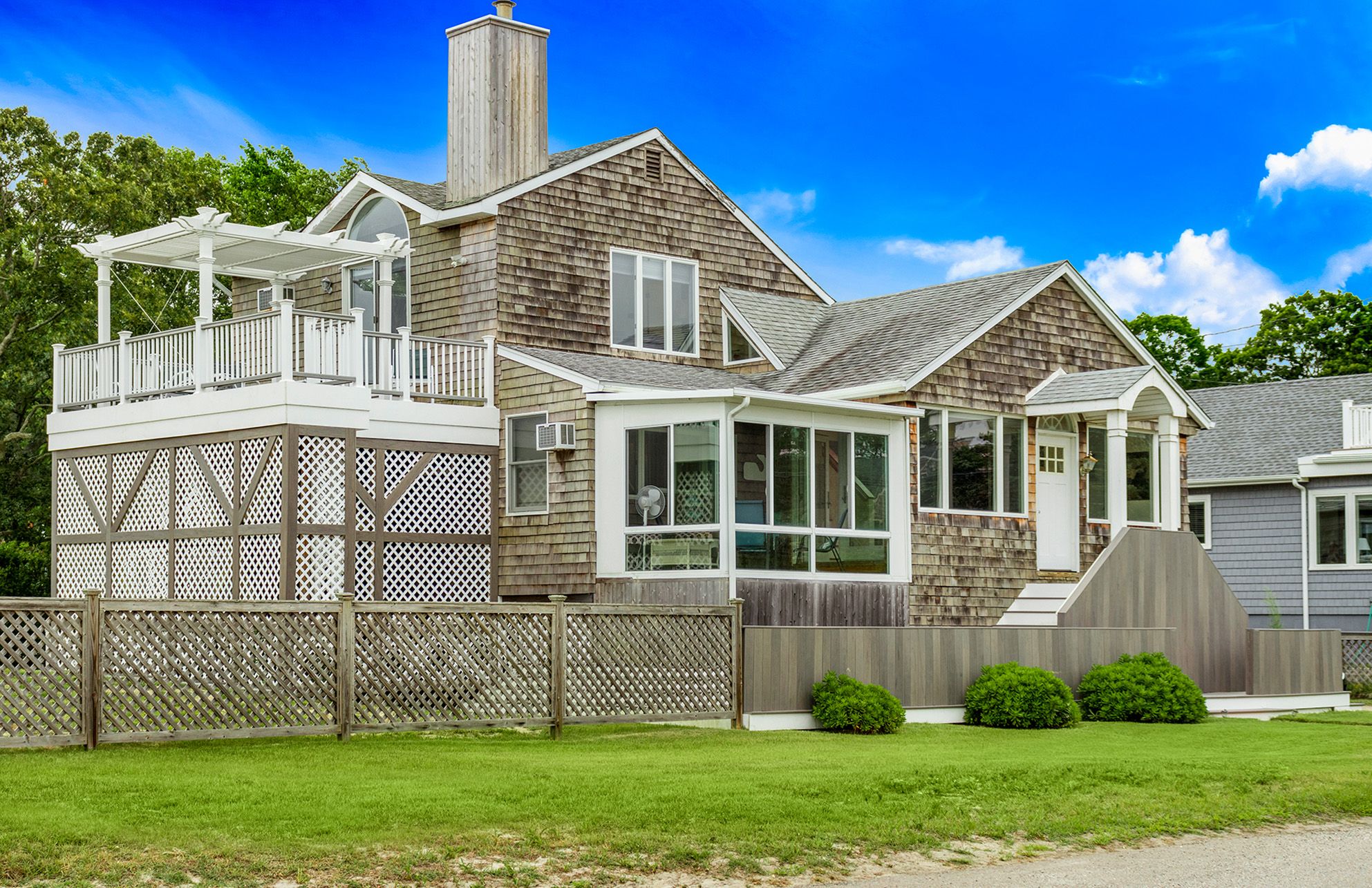 82 Pine Neck Ave, Sag Harbor, NY 11963 Out East