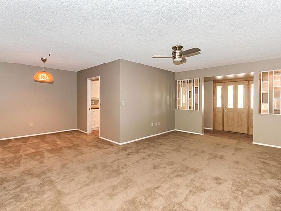 5th image of 10011 W Caron Dr