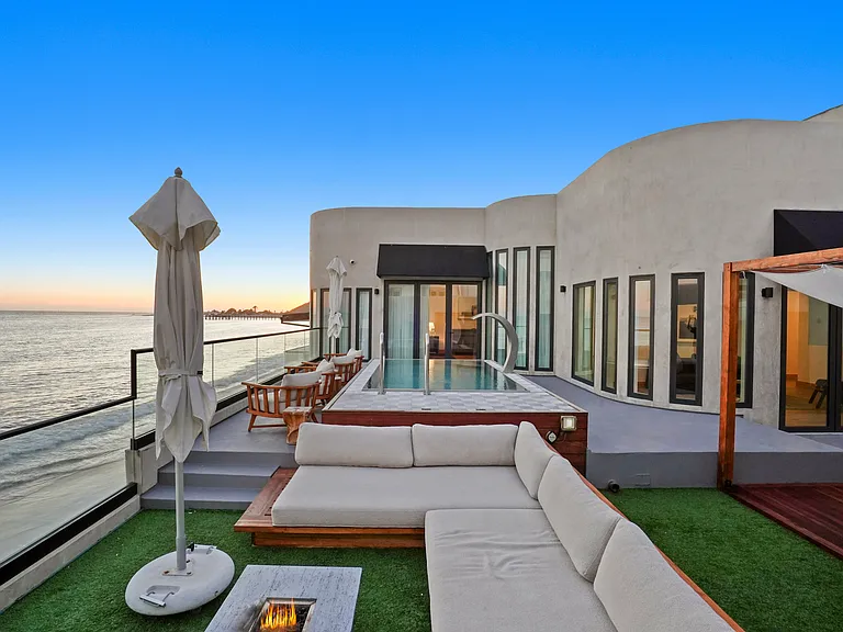 Your front-row seat to Malibu's famous sunsets.