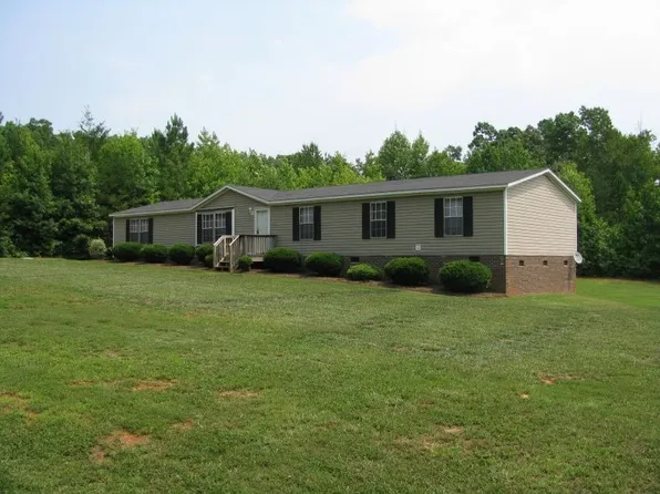 1418 Mill Creek Rd, Roxboro, NC 27574