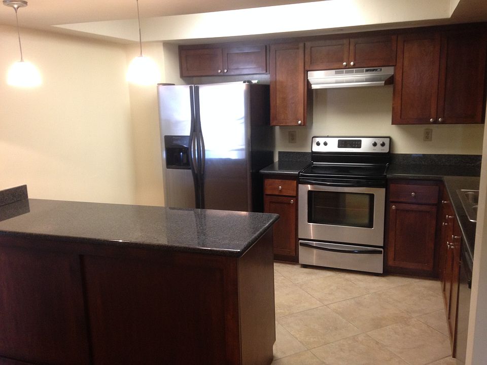 1st image of 500 North St