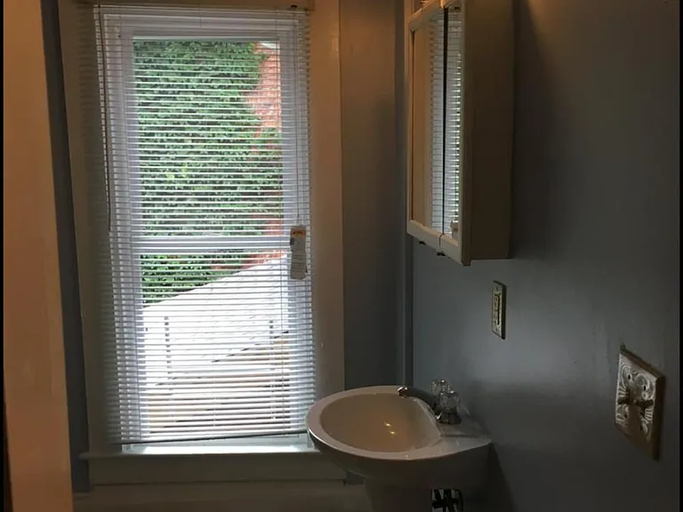 182 Miami Ave — Photo 12