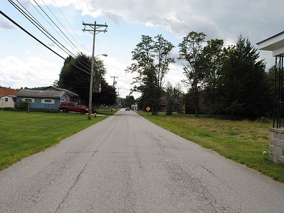 4th image of 300 1st St