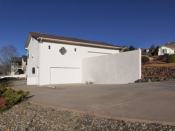 3rd image of 857 S Lakeview Dr