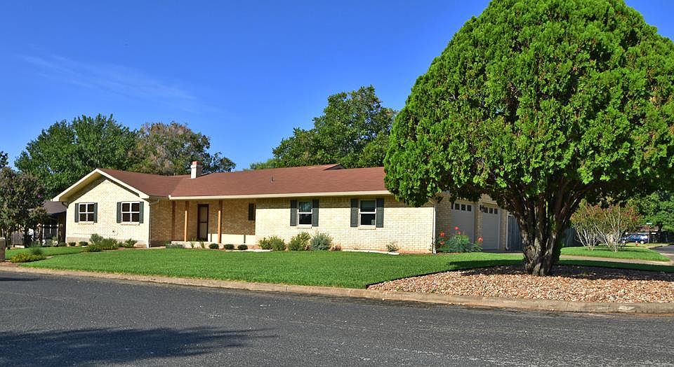 1st image of 219 Crestwood Dr