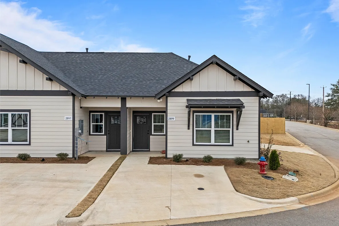 2899 Ridge Crest Court - NA — Photo 1