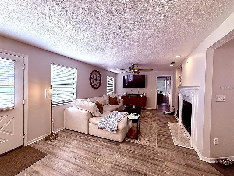 7218 N Highland Ave — Photo 6