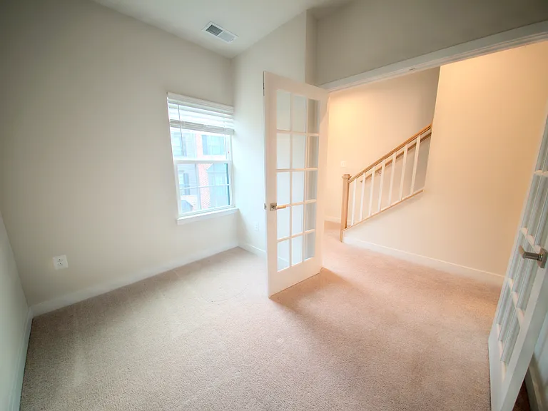 2642 Jetstream Rd — Photo 3