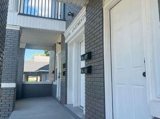 2305 E 37th St UNIT 3W, Kansas City, MO 64109