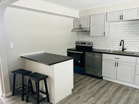 2nd image of 2619 Caledonia Ct