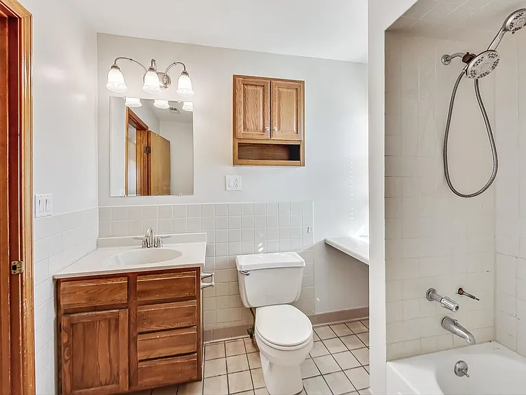 4234 N McVicker Ave #2 — Photo 16