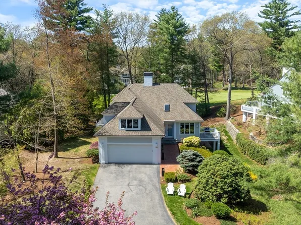 32 Southpoint Ln, Ipswich, MA 01938