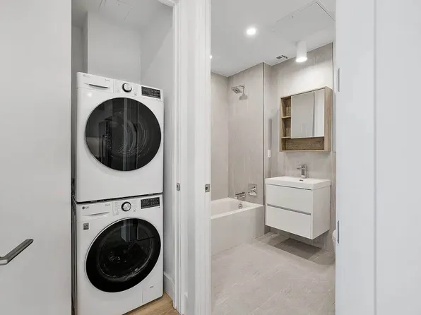 1173 Rogers Avenue image 8 of 10