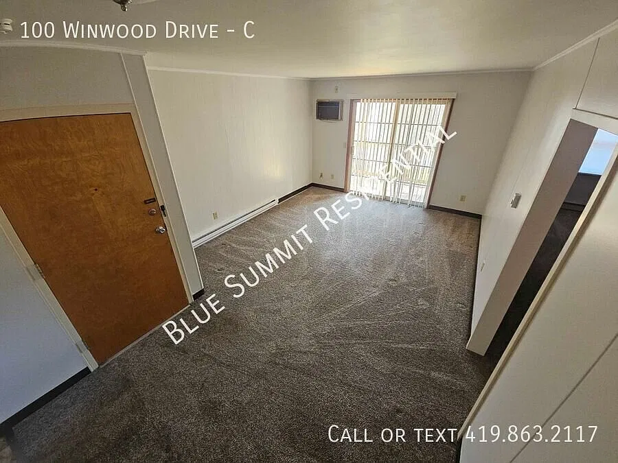 Comfortable 2 Bed, 1 Bath in 55+ Community — Photo 3