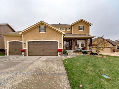 18406 W 193rd Ter, Spring Hill, KS, 66083