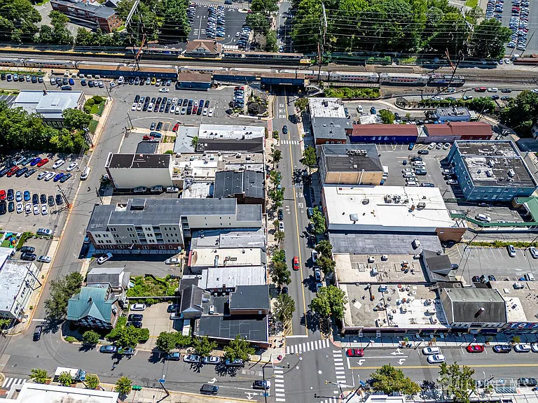 21 Station Pl — Photo 15