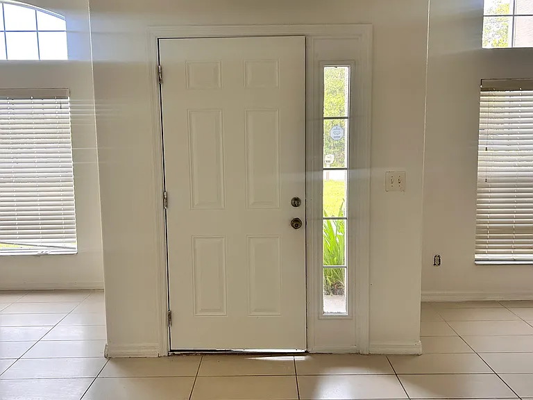 51 Randolph Dr — Photo 1