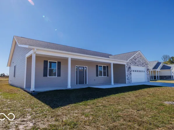 106 Pin Oak Rd, Spencer, IN 47460