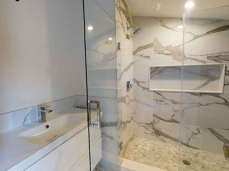 662 N 15th St #3 — Photo 10