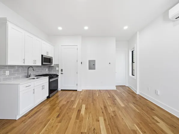 858 West Side Avenue image 4 of 11