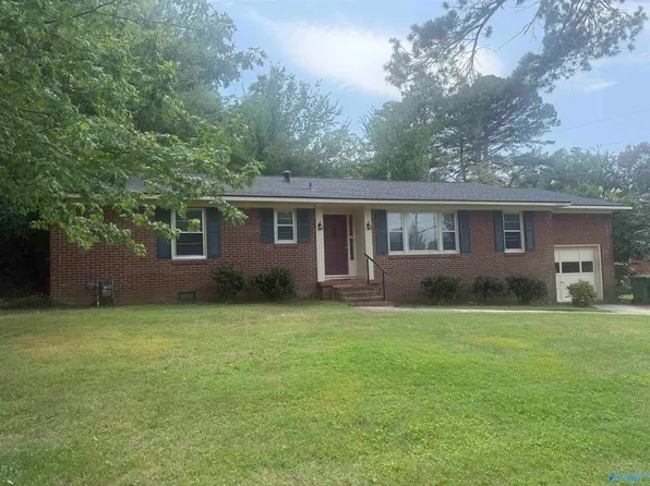 2004 Colice Rd SE, Huntsville, AL 35801