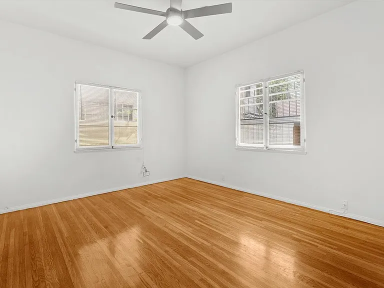 838 S Mansfield Ave #4 — Photo 13