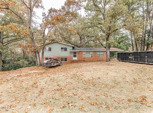 102 Hawthorne Rd, Warner Robins, GA 31093